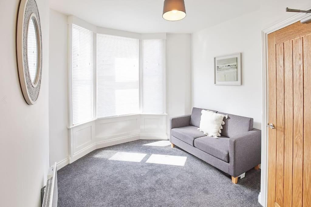 Apt 1 - Queens Court سكرابورو المظهر الخارجي الصورة